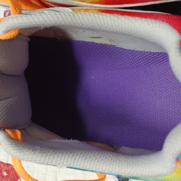 Saucony Progrid Triumph 4 Shoe White/Tie Die Rainbow Size 12 - Picture 15 of 16